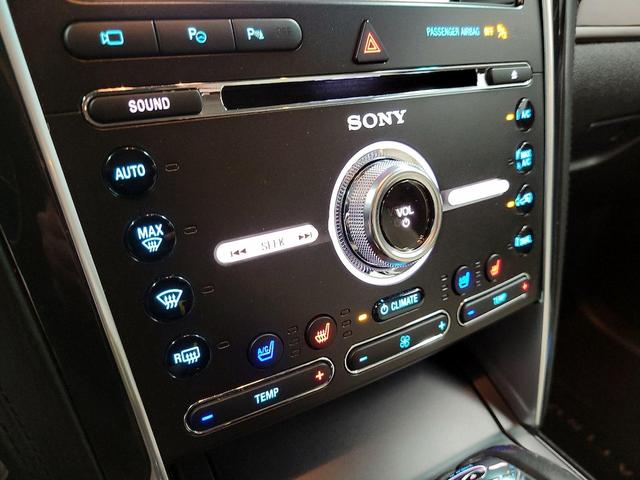 Photo of 2016 Blue Ford Explorer
