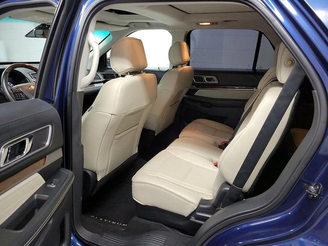Photo of 2016 Blue Ford Explorer