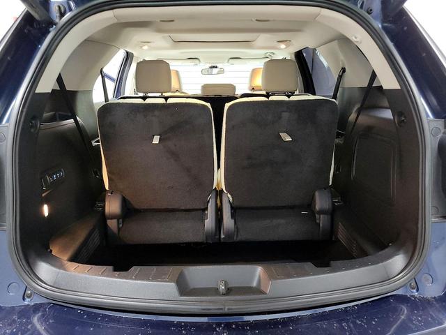 Photo of 2016 Blue Ford Explorer