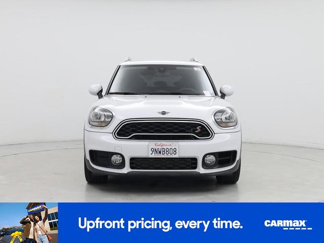 Photo of 2019 White MINI Countryman