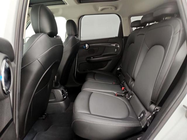Photo of 2019 White MINI Countryman