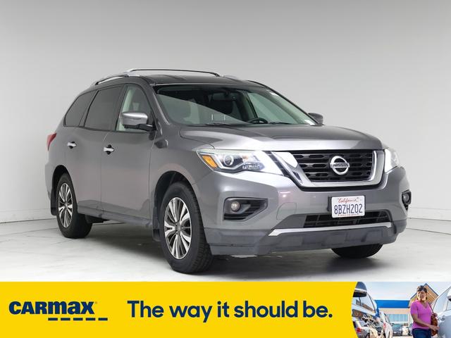 2017 Nissan Pathfinder