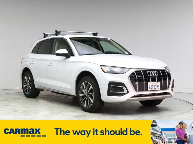 Photo of 2021 White Audi Q5
