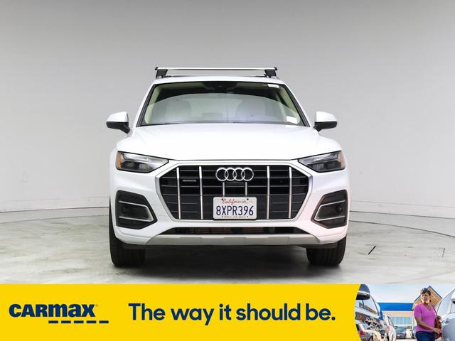 Photo of 2021 White Audi Q5