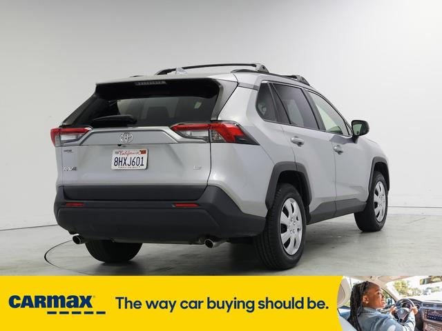 Photo of 2019 Silver Toyota RAV4