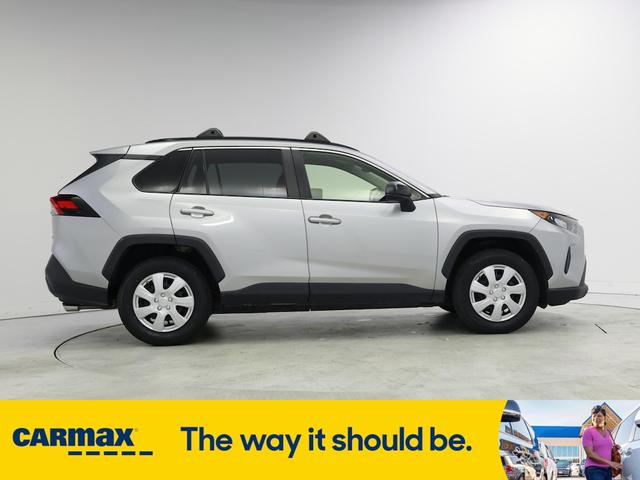 Photo of 2019 Silver Toyota RAV4