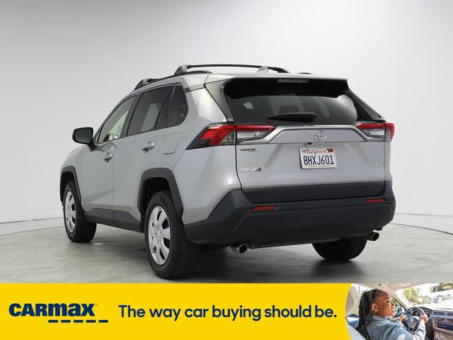 Photo of 2019 Silver Toyota RAV4