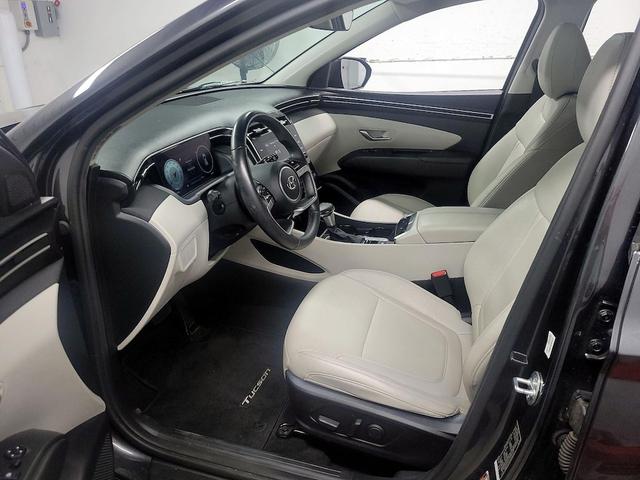 Photo of 2023 Gray Hyundai TUCSON