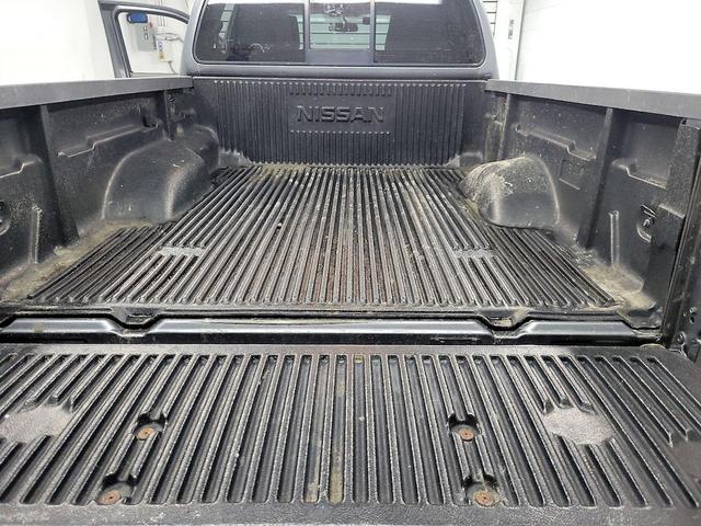 Photo of 2017 Gray Nissan Frontier