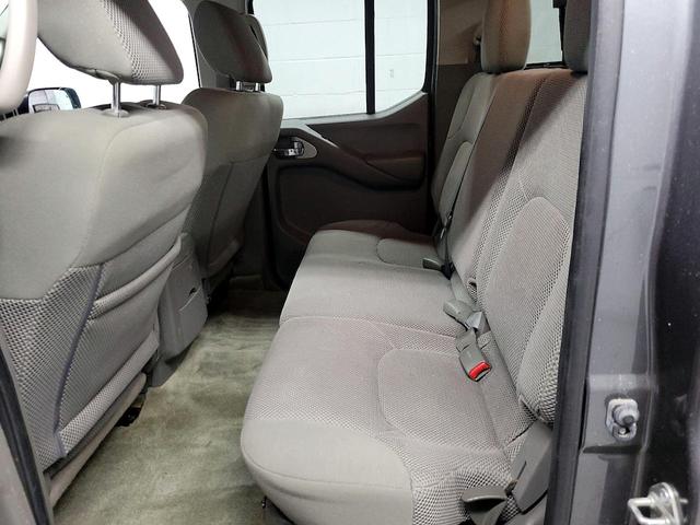Photo of 2017 Gray Nissan Frontier