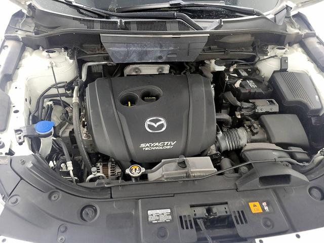 Photo of 2018 White Mazda CX-5