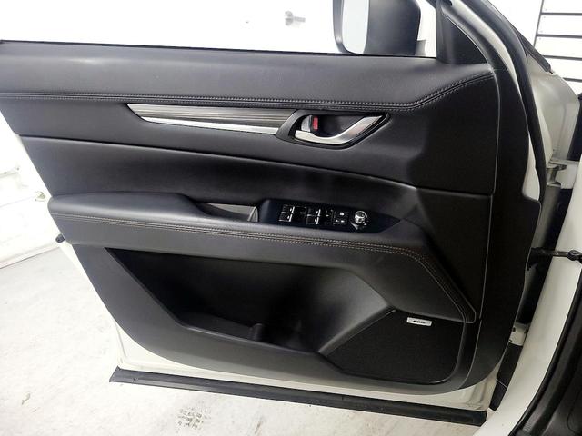 Photo of 2018 White Mazda CX-5