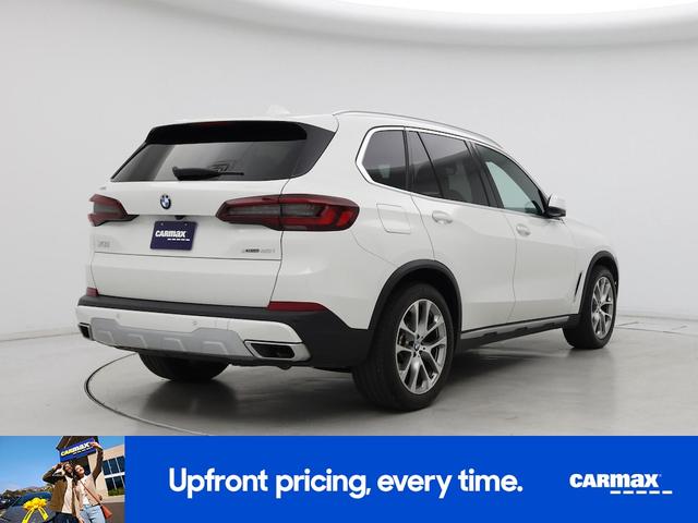 Photo of 2022 White BMW X5