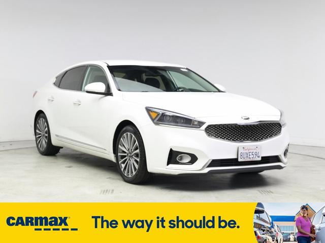 2017 Kia Cadenza