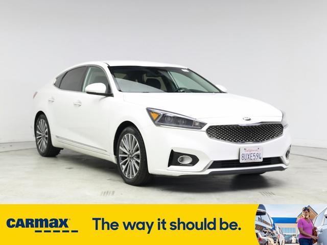 2017 Kia Cadenza