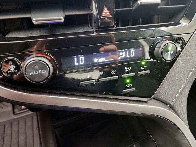 Photo of 2024 Black Toyota Camry