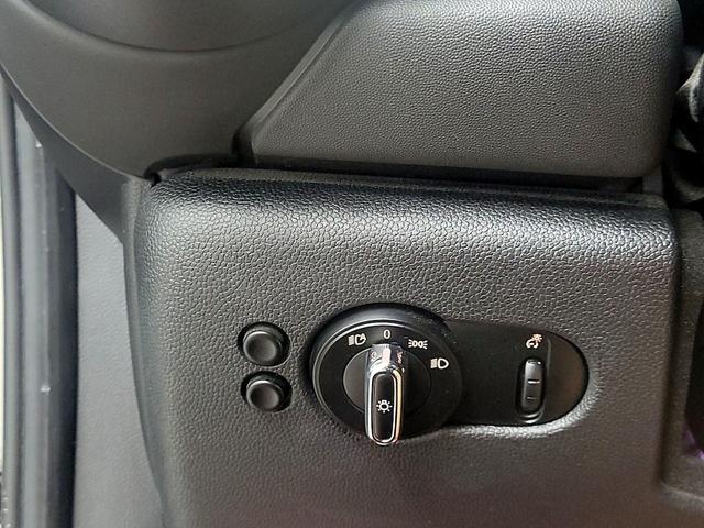 Photo of 2019 Silver MINI Hardtop