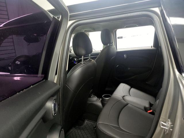 Photo of 2019 Silver MINI Hardtop