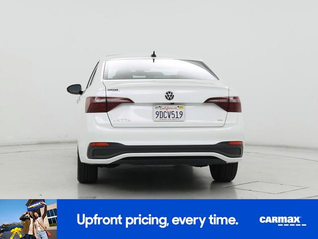 Photo of 2023 White Volkswagen Jetta