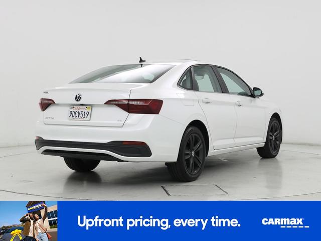 Photo of 2023 White Volkswagen Jetta