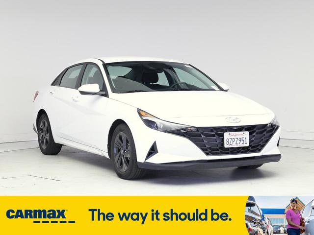 2022 Hyundai Elantra