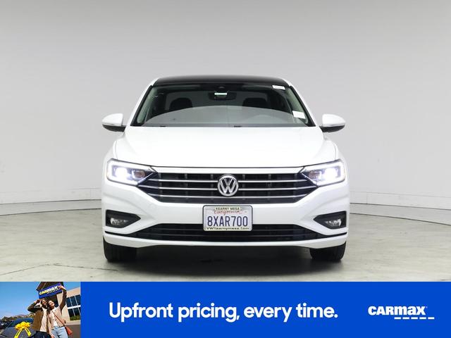 Photo of 2021 White Volkswagen Jetta