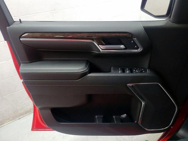 Photo of 2025 Red GMC Sierra 1500