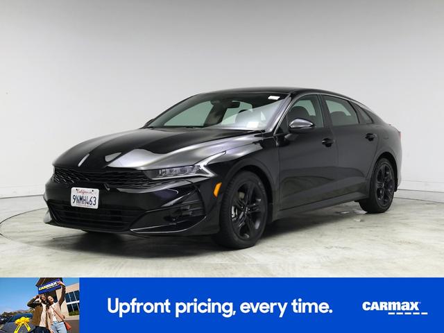 Photo of 2022 Black Kia K5