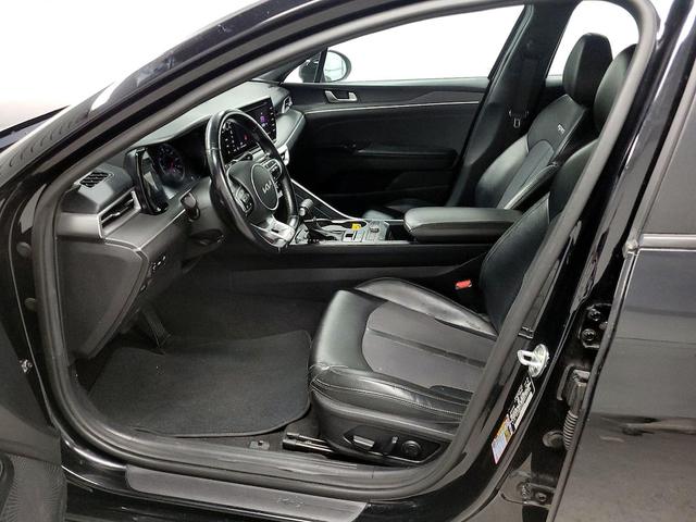 Photo of 2022 Black Kia K5