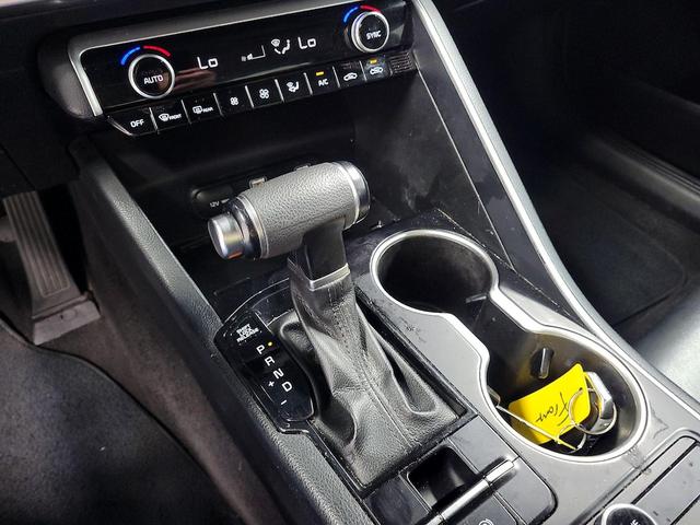 Photo of 2022 Black Kia K5