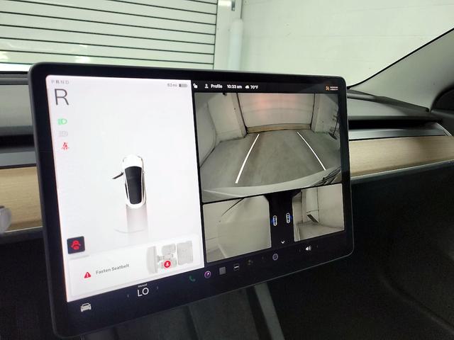 Photo of 2021 White Tesla Model 3
