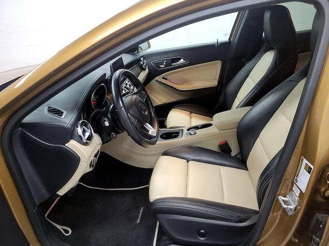 Photo of 2018 Gold Mercedes-Benz GLA 250