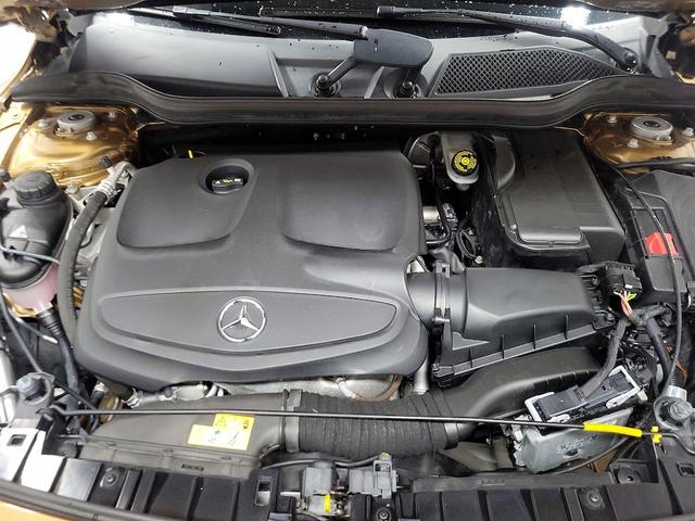 Photo of 2018 Gold Mercedes-Benz GLA 250