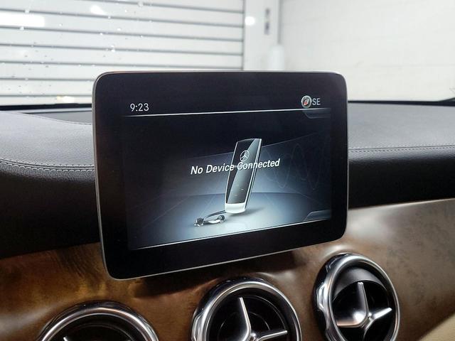 Photo of 2018 Gold Mercedes-Benz GLA 250