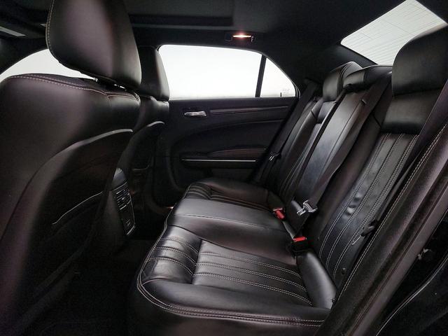 Photo of 2022 Black Chrysler 300