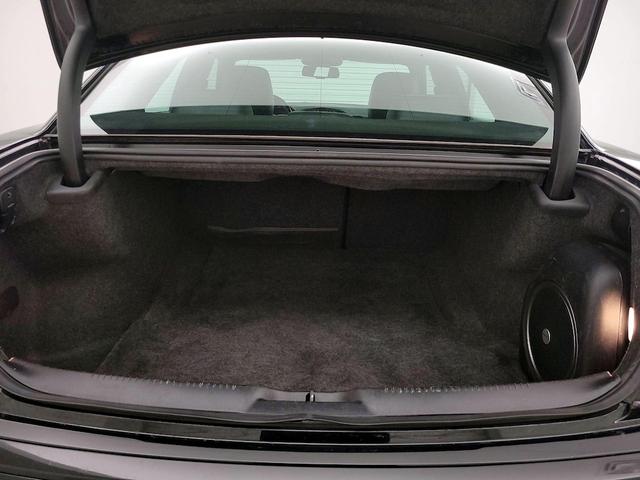 Photo of 2022 Black Chrysler 300