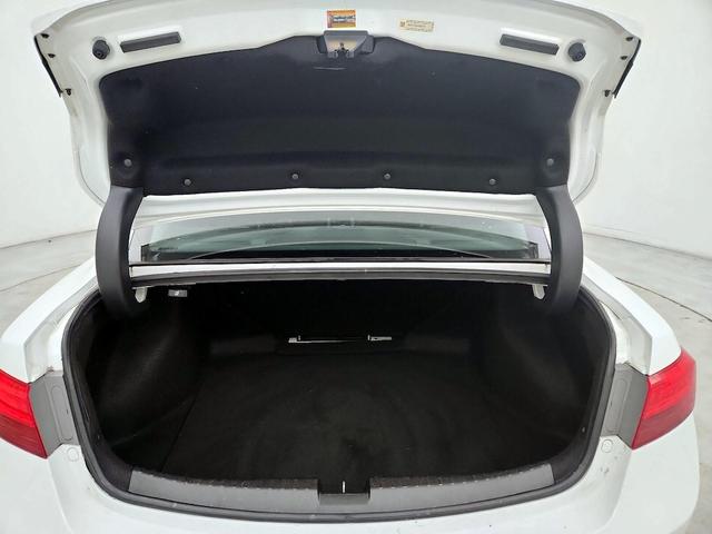Photo of 2014 White Acura ILX