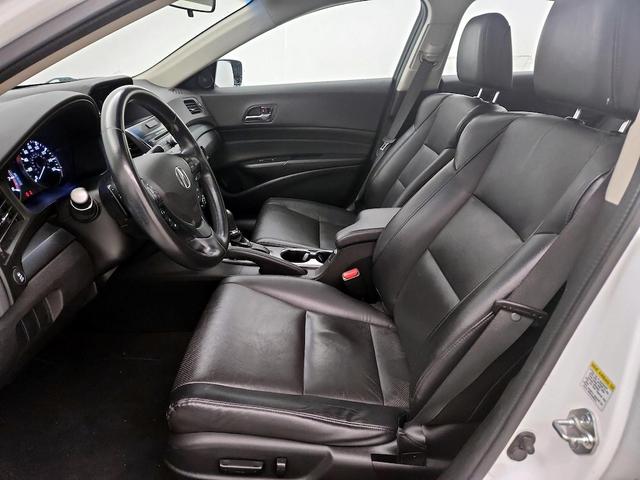 Photo of 2014 White Acura ILX