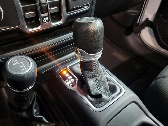 Photo of 2023 White Jeep Wrangler
