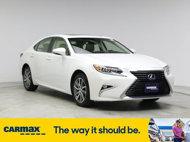 2017 Lexus Es 300h
