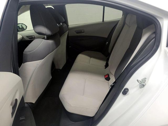 Photo of 2022 White Toyota Corolla Hybrid