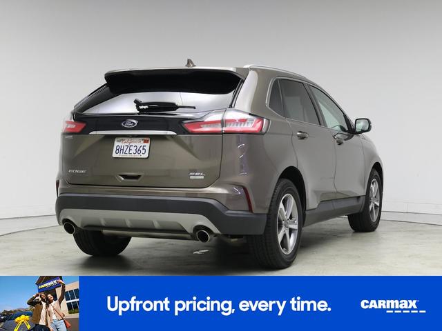 Photo of 2019 Tan Ford Edge