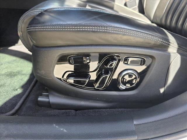 Photo of 2017 Santiago Silver Metallic Genesis G90