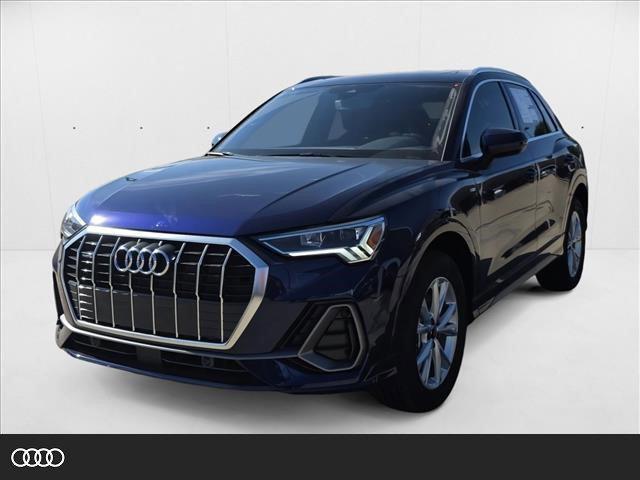 Photo of 2025 Navarra Blue Metallic Audi Q3