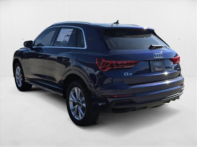 Photo of 2025 Navarra Blue Metallic Audi Q3