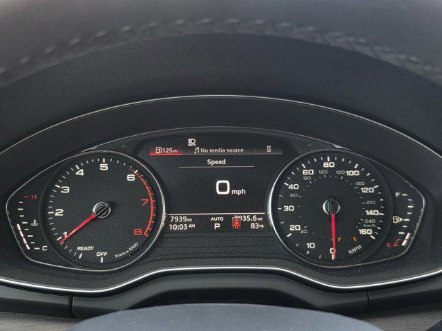 Photo of 2024 Mythos Black Metallic Audi Q5