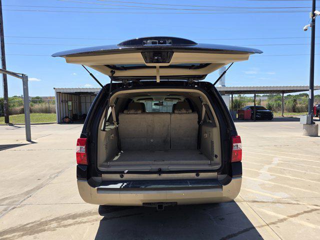 Photo of 2014 Tuxedo Black Metallic Ford Expedition EL