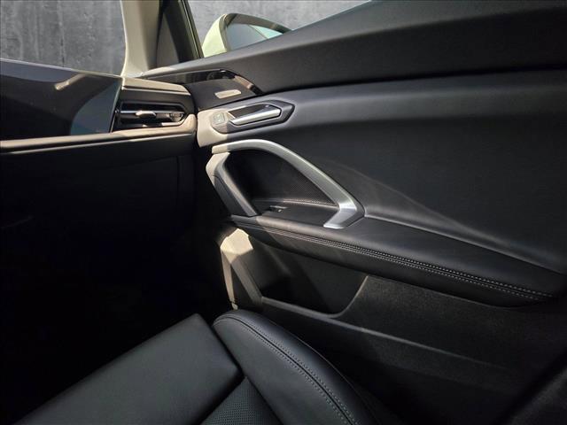 Photo of 2025 Glacier White Metallic Audi Q5