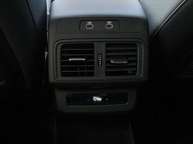 Photo of 2025 Glacier White Metallic Audi Q5