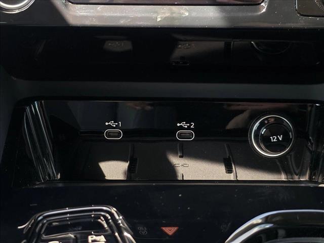 Photo of 2025 Glacier White Metallic Audi Q5